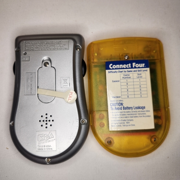 MGA Las Vegas Casino Blackjack & Connect Four Electronic Handheld LCD Game Lot - Picture 4 of 5